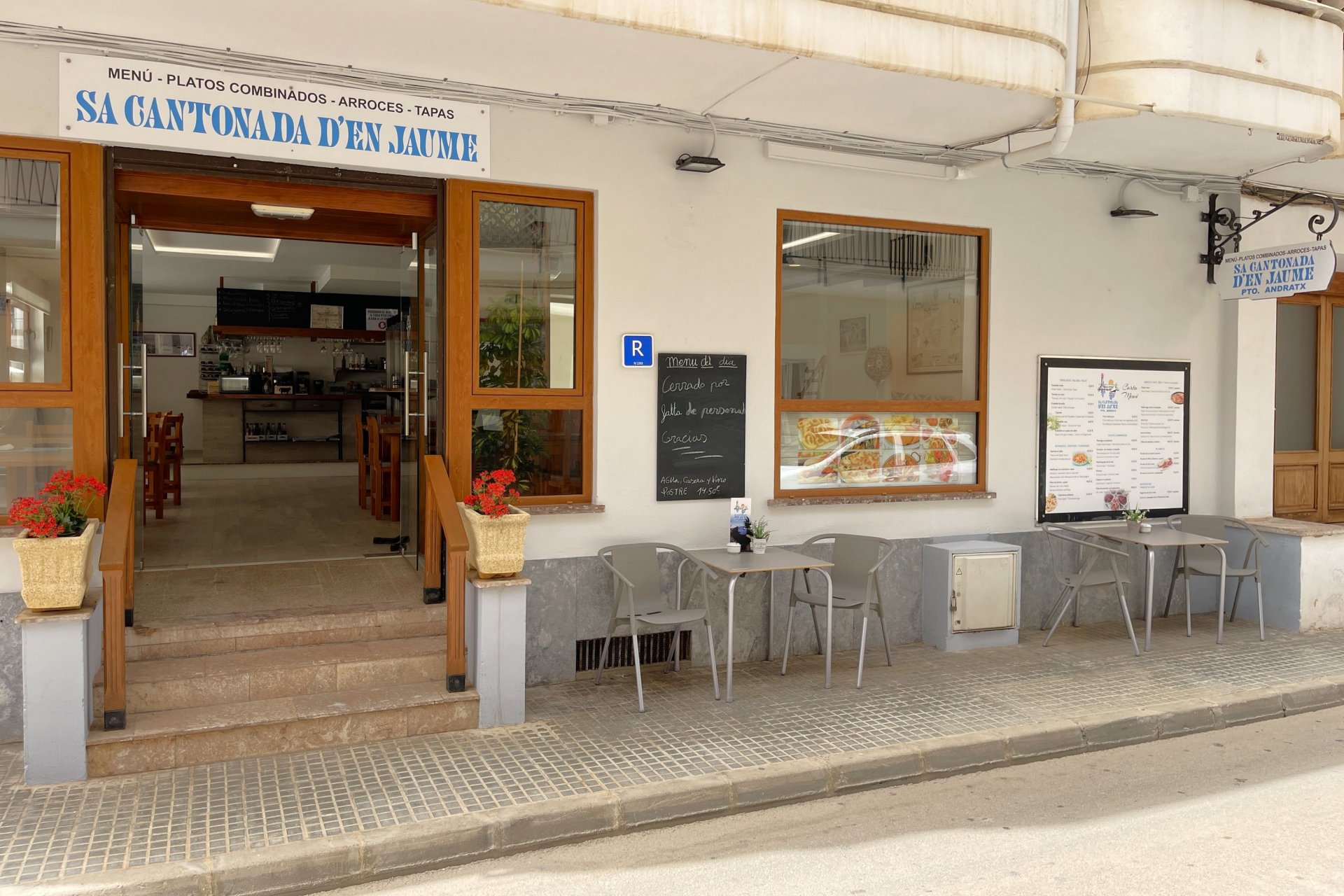Commercial property à Port D'andratx, Mallorca, Espagne 200 m2 No. 102163