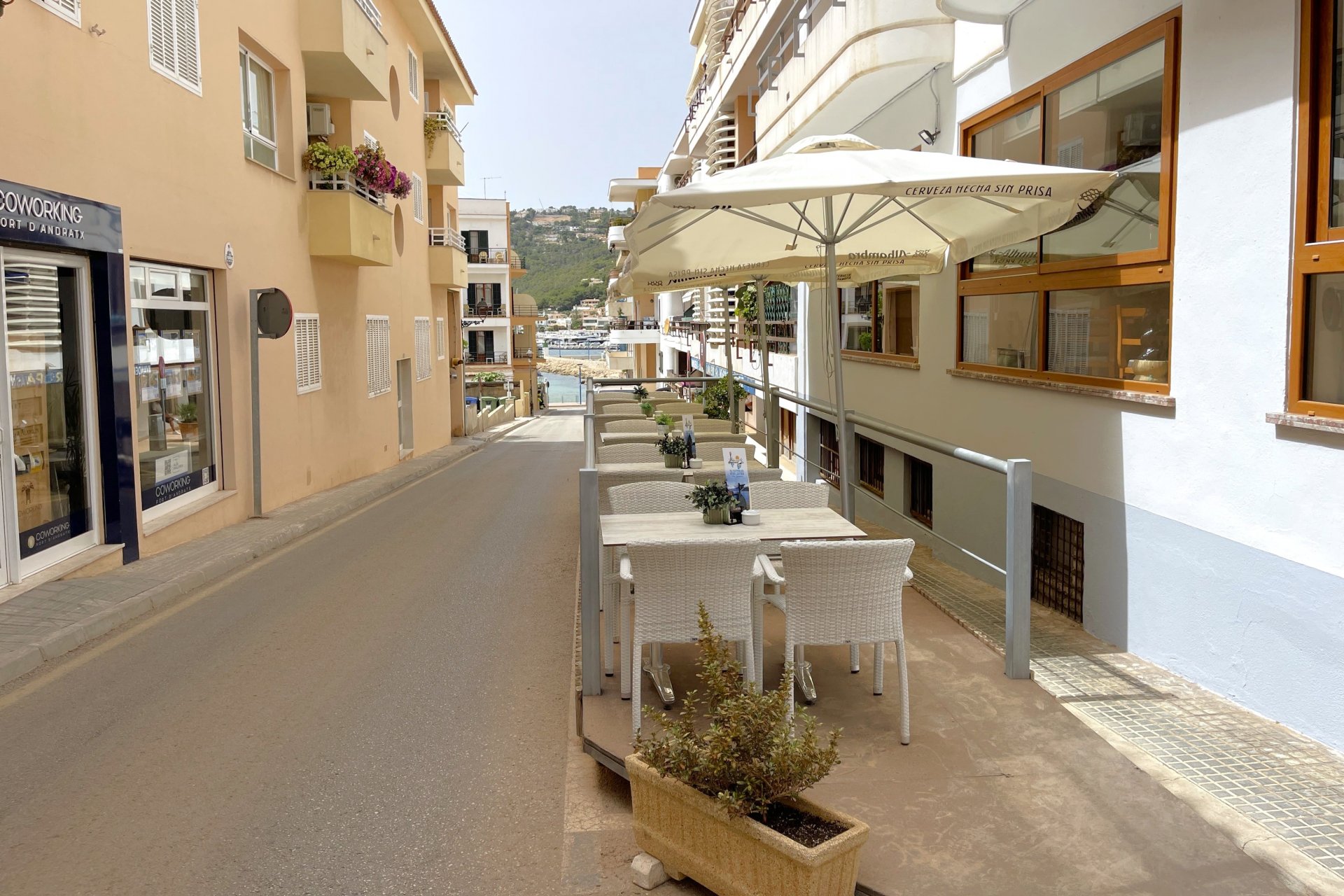 Commercial property à Port D'andratx, Mallorca, Espagne 200 m2 No. 102163