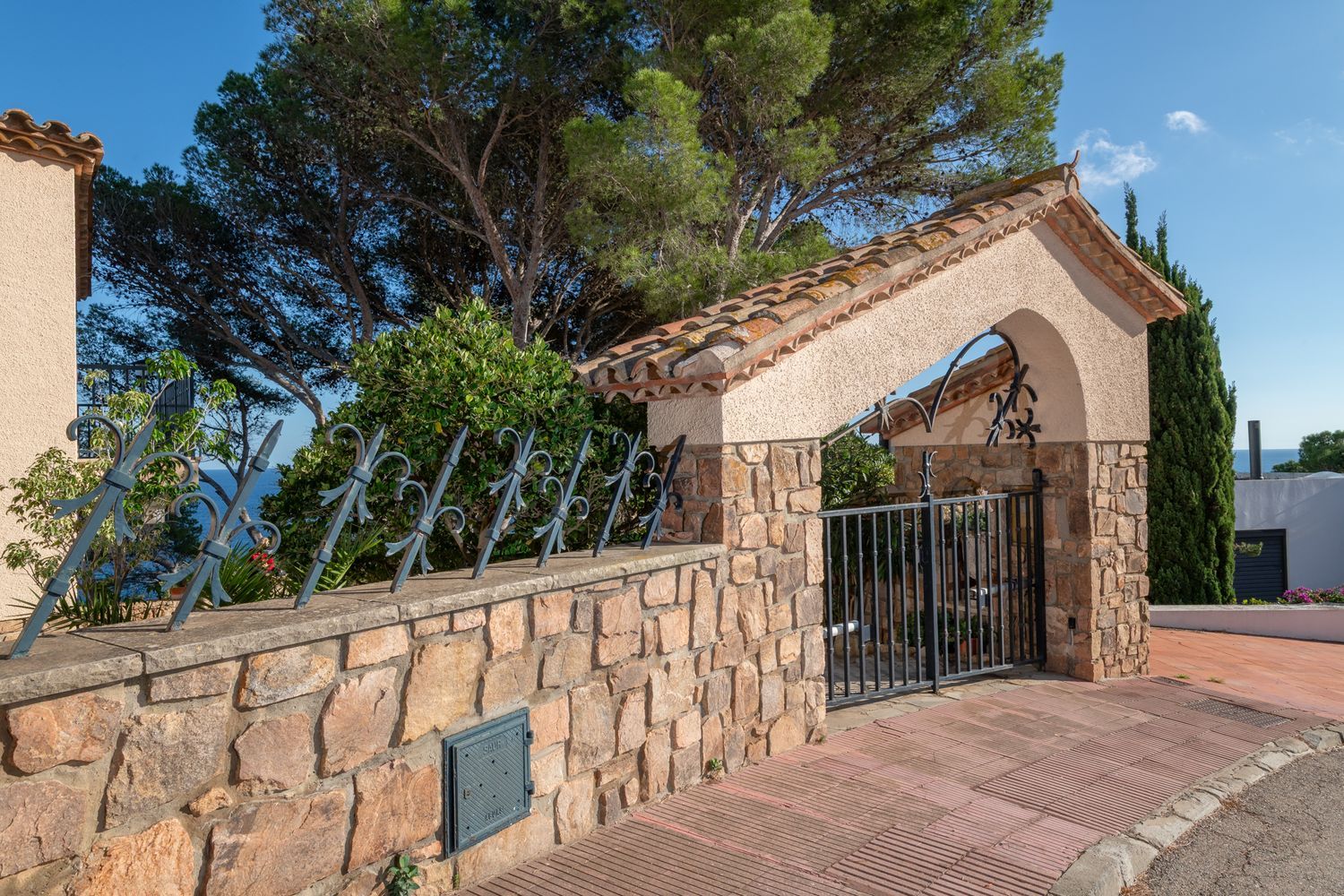 Māja Tamariu, Girona, Spānijā 4 istabas, 550 m2 Nr. 156650