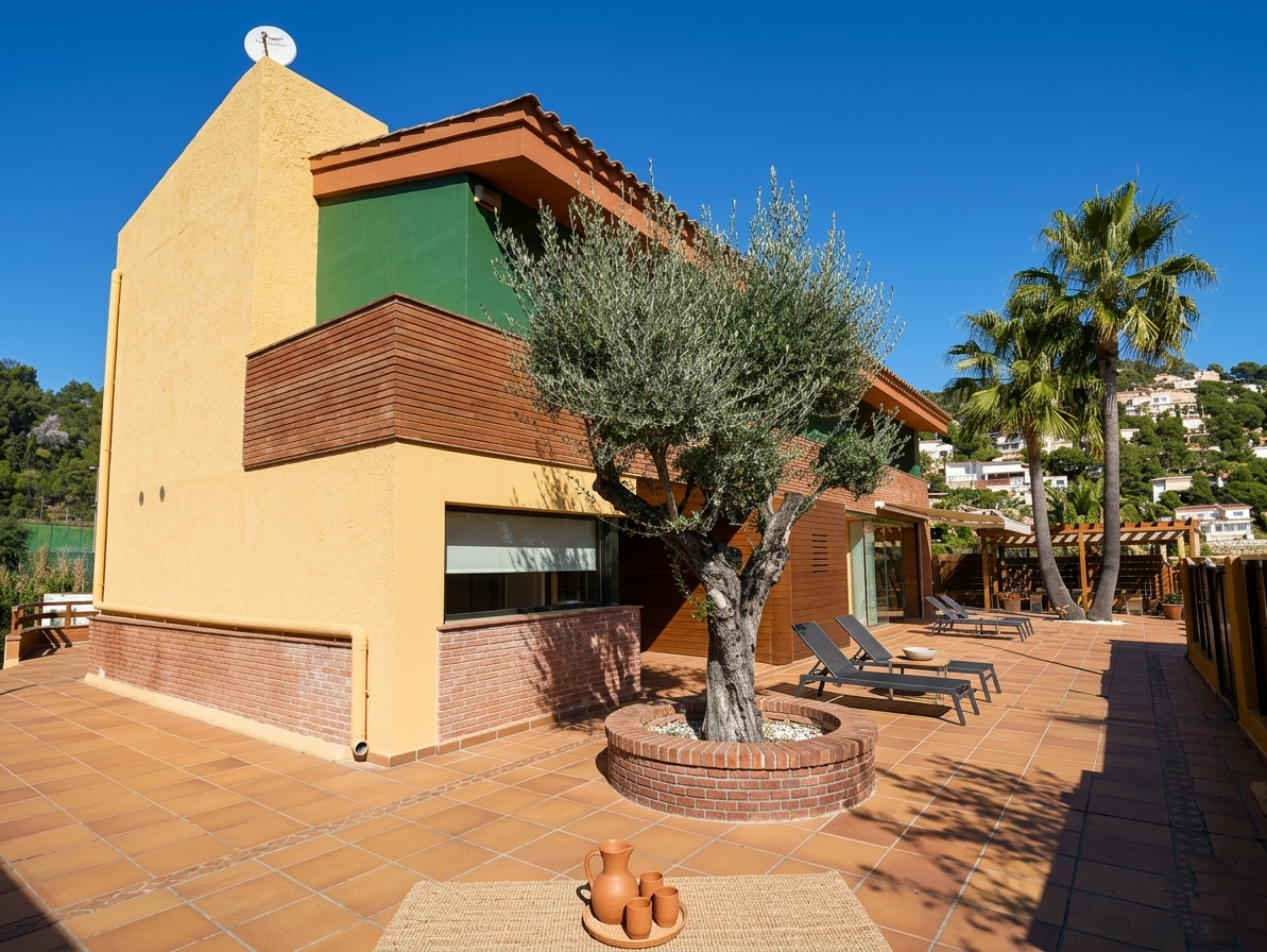 Villa a Blanes, Girona, Spagna 4 camere da letto, 330 mq. N° 180852
