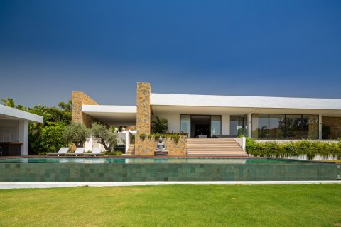 Вилла в Бенахавис, Малага, Испания 6 спален, 1370м2 №70856