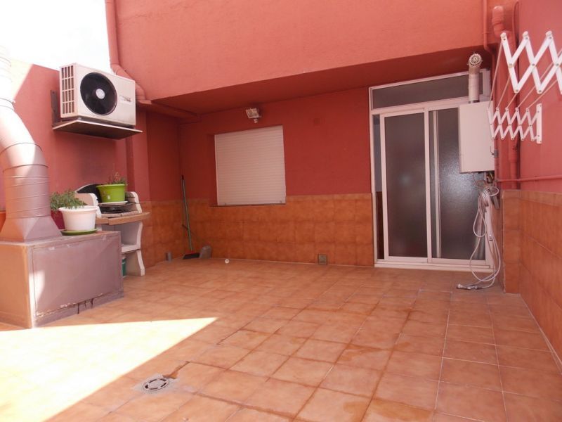 Villa à Badalona, Barcelona, Espagne 3 chambres, 240 m2 No. 133451