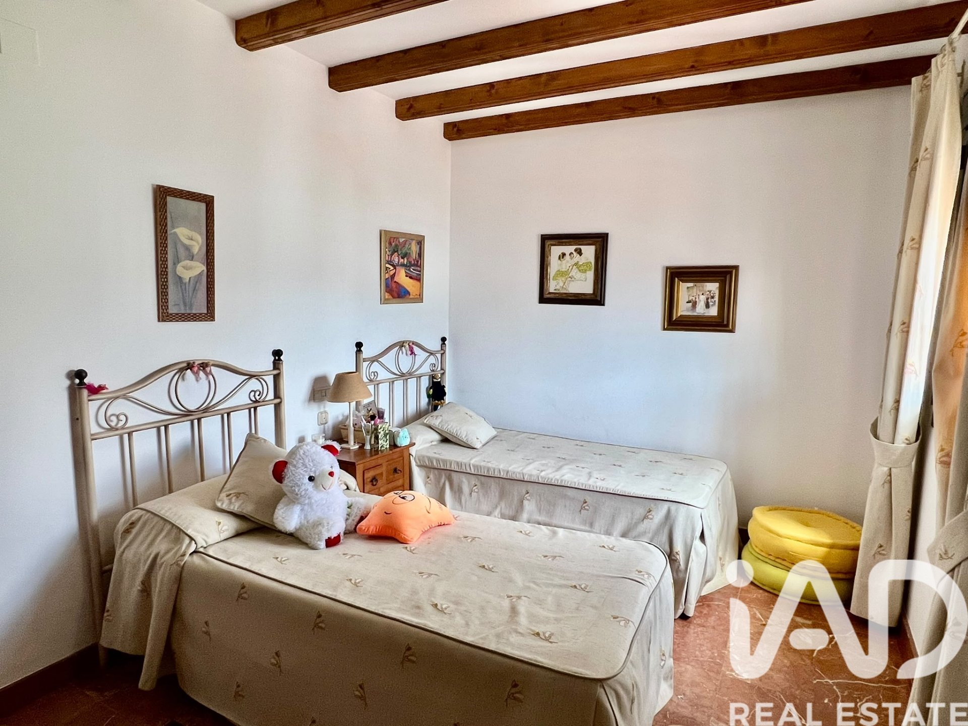House in Vinuela, Malaga, Spain 6 bedrooms, 320 sq.m. No. 188352
