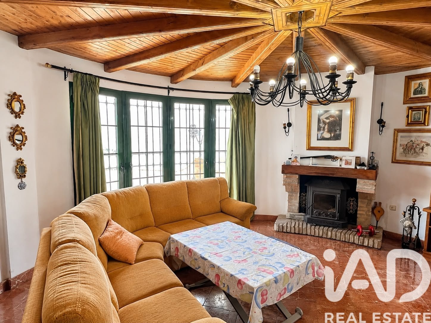 House in Vinuela, Malaga, Spain 6 bedrooms, 320 sq.m. No. 188352