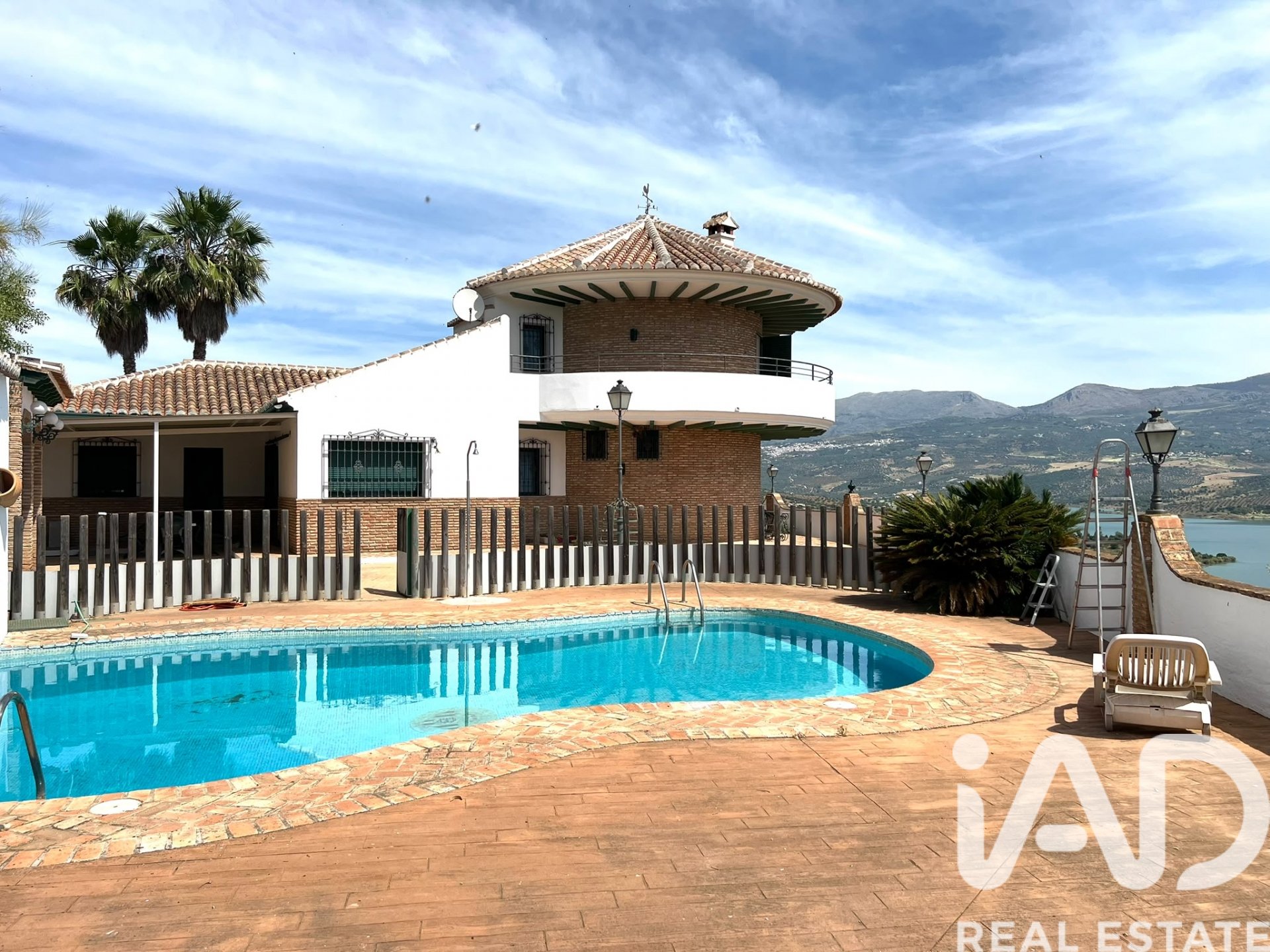 House in Vinuela, Malaga, Spain 6 bedrooms, 320 sq.m. No. 188352