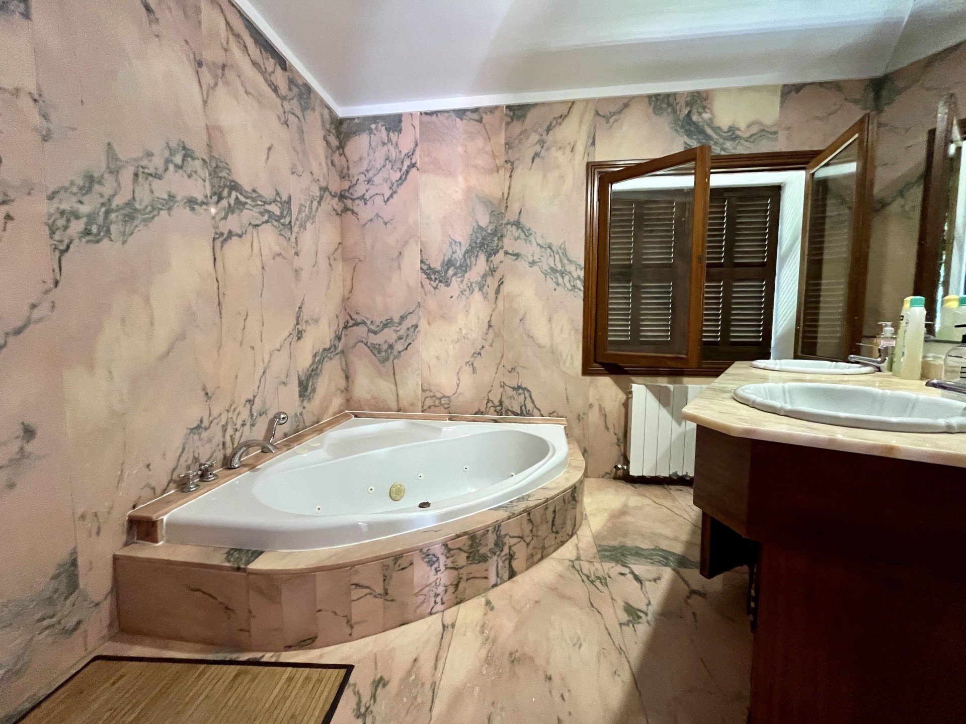 Finca a Alaro, Mallorca, Spagna 6 camere da letto, 390 mq. N° 142675
