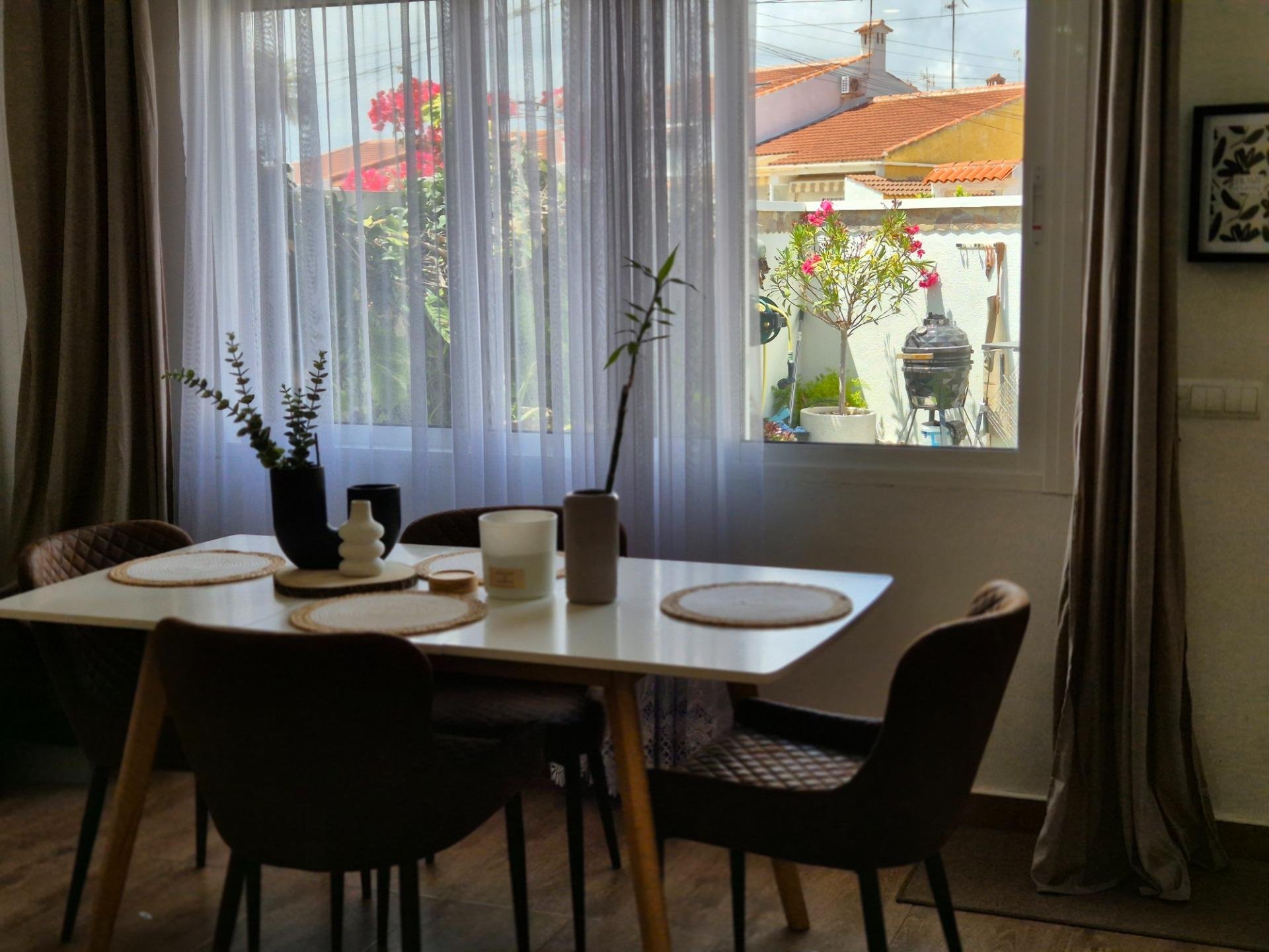 Bungalow in El Limonar, Malaga, Spain 64 sq.m. No. 183018