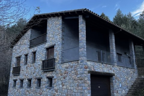Māja Girona, Spānijā 4 istabas, 253 m2 Nr. 152509