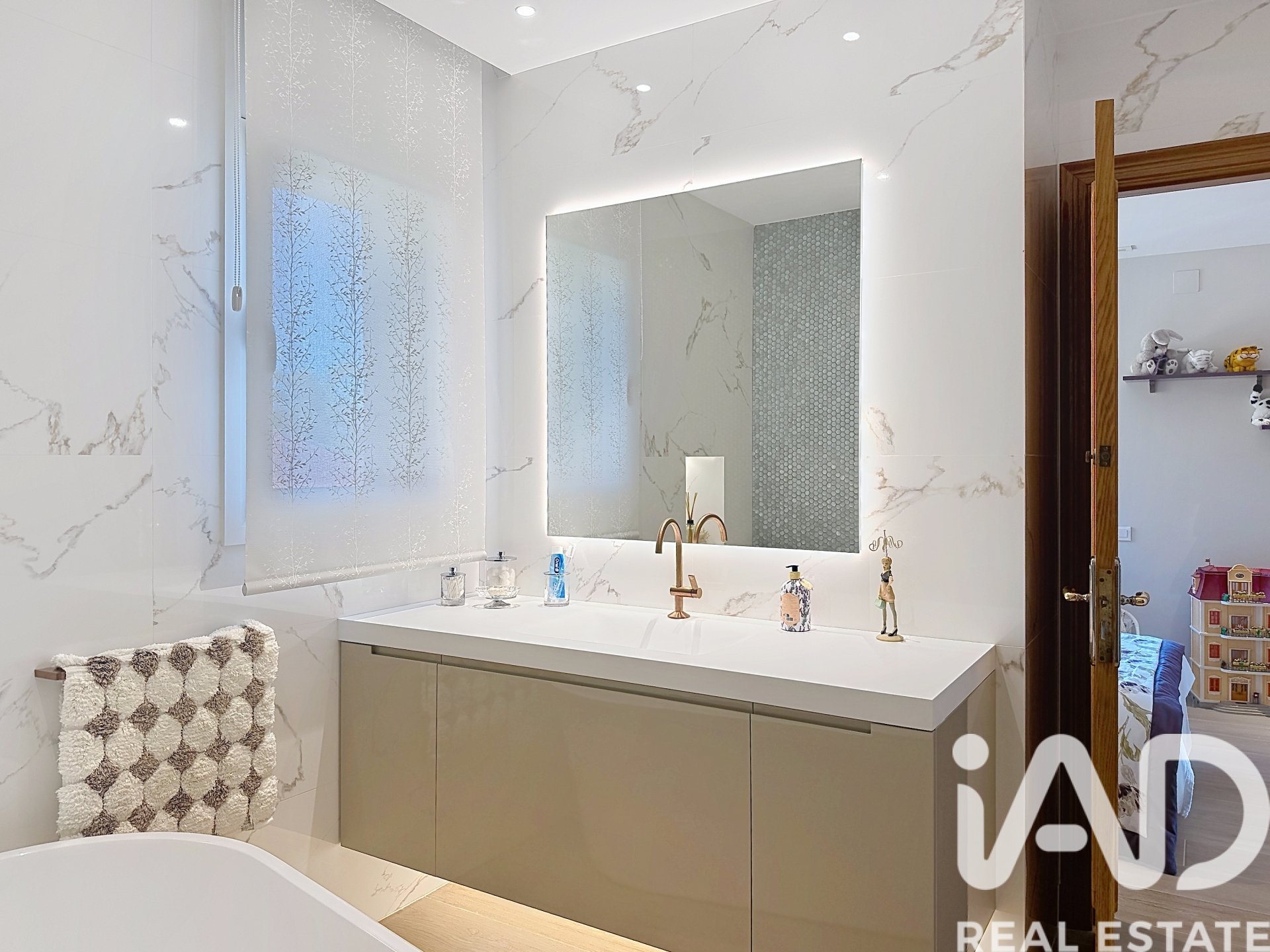 Talo Vilanova i la Geltru, Barcelona, Espanja 6 makuuhuonetta, 685 m2 No. 172788