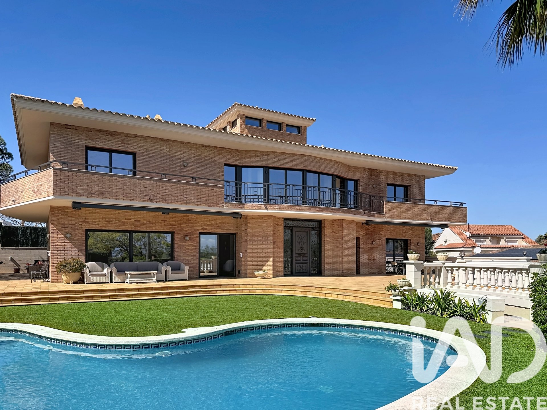 Talo Vilanova i la Geltru, Barcelona, Espanja 6 makuuhuonetta, 685 m2 No. 172788