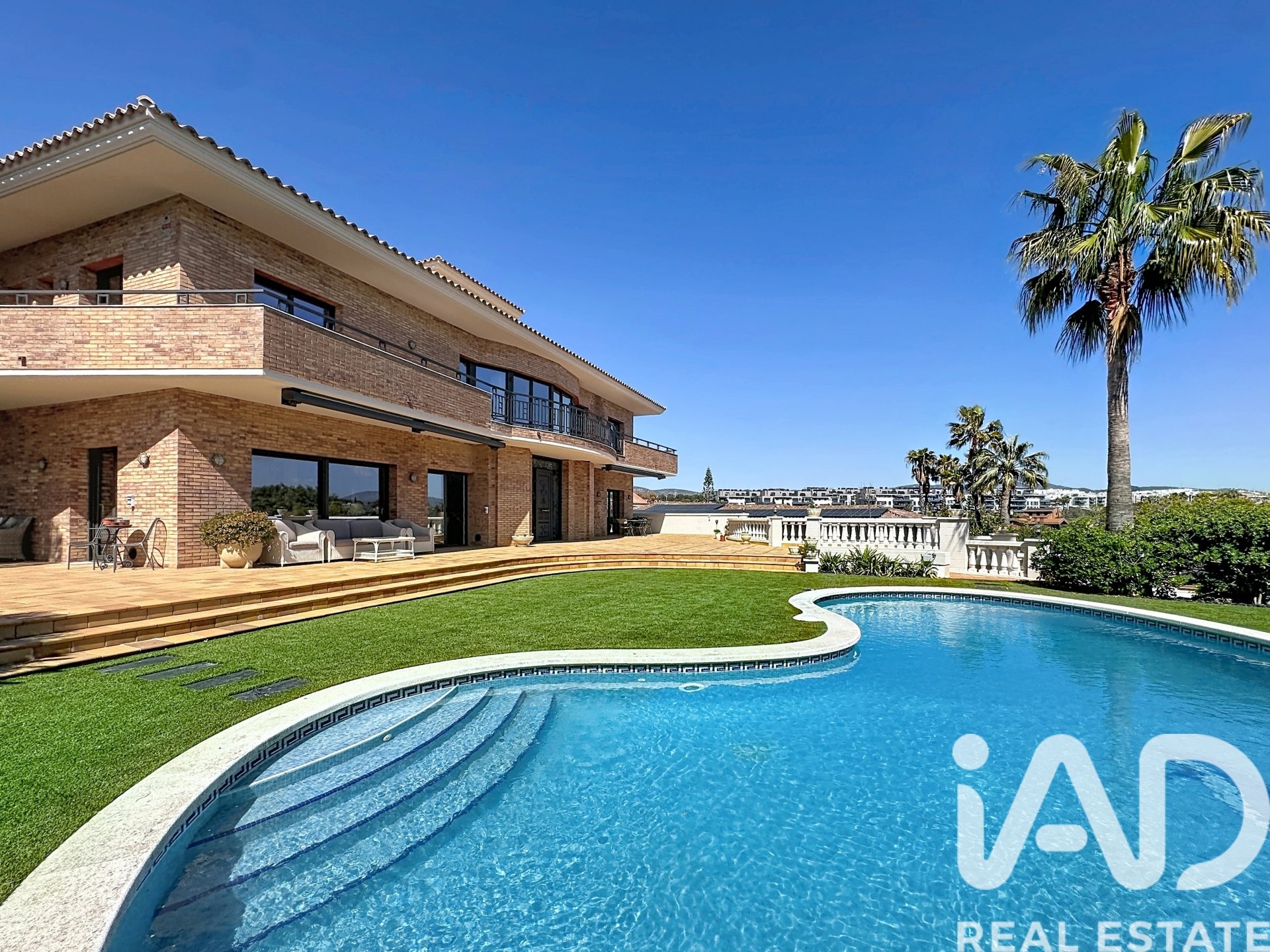 Talo Vilanova i la Geltru, Barcelona, Espanja 6 makuuhuonetta, 685 m2 No. 172788