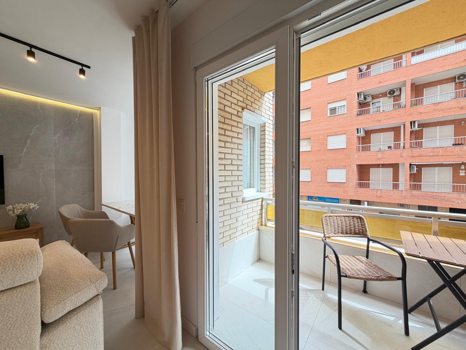 Wohnung in Torrevieja, Alicante, Spanien 4 Schlafzimmer, 107 m2 Nr. 194178