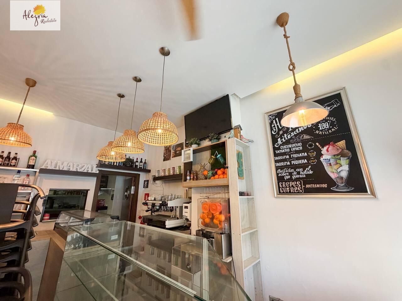 Commercial property in Valencia, Spain 113 sq.m. No. 194182