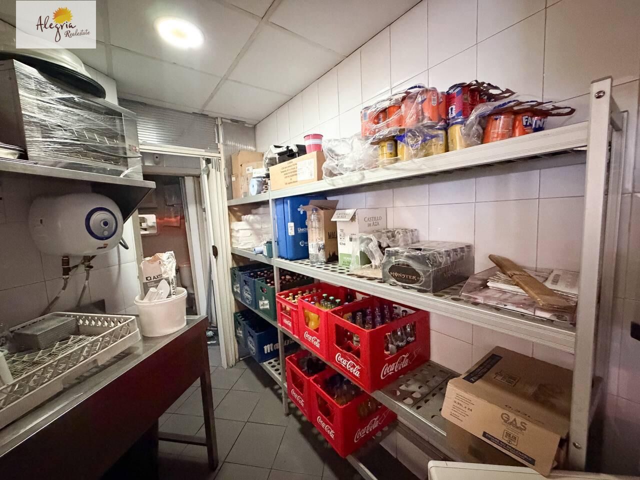 Commercial property in Valencia, Spain 113 sq.m. No. 194182