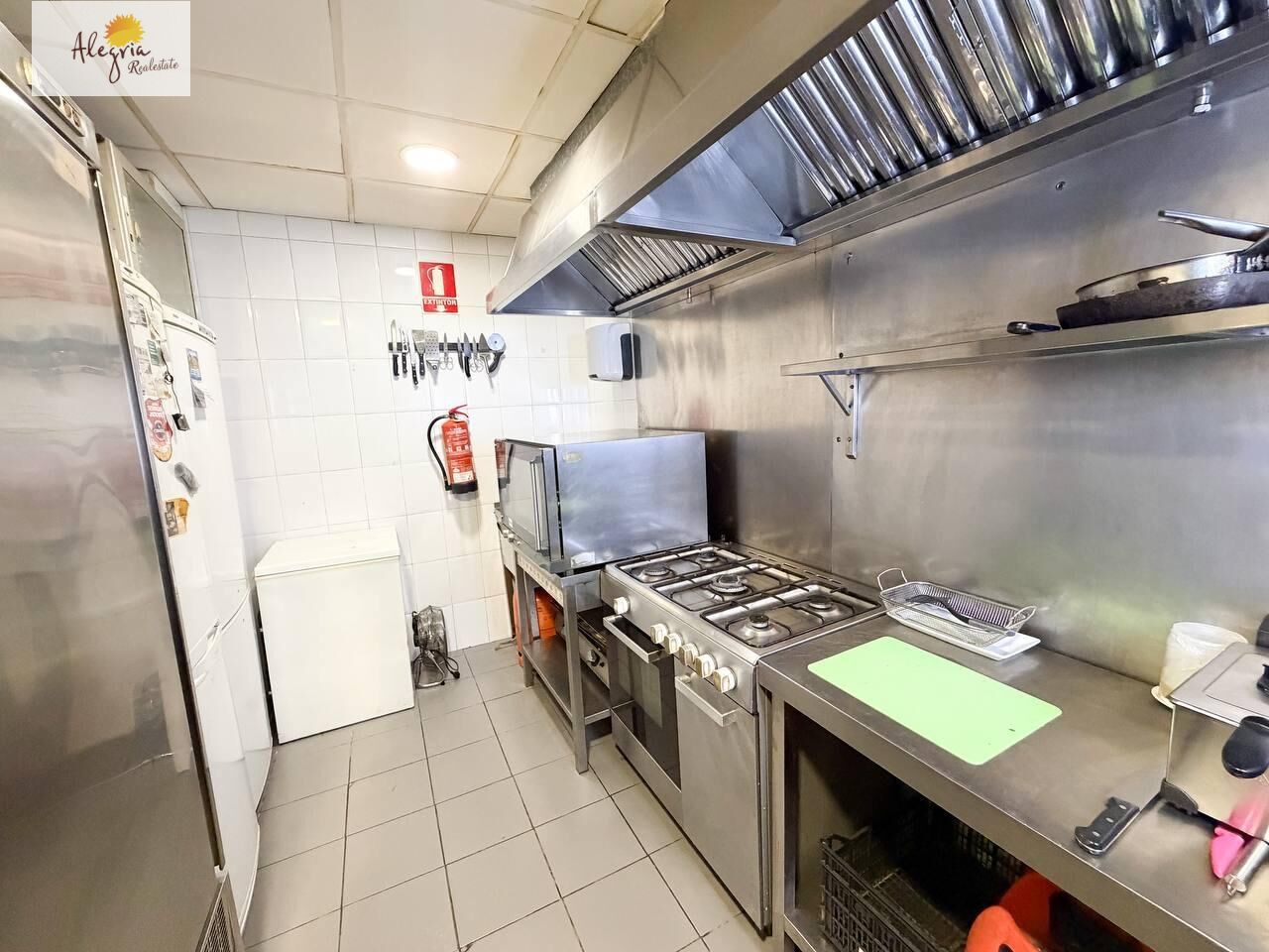 Commercial property in Valencia, Spain 113 sq.m. No. 194182