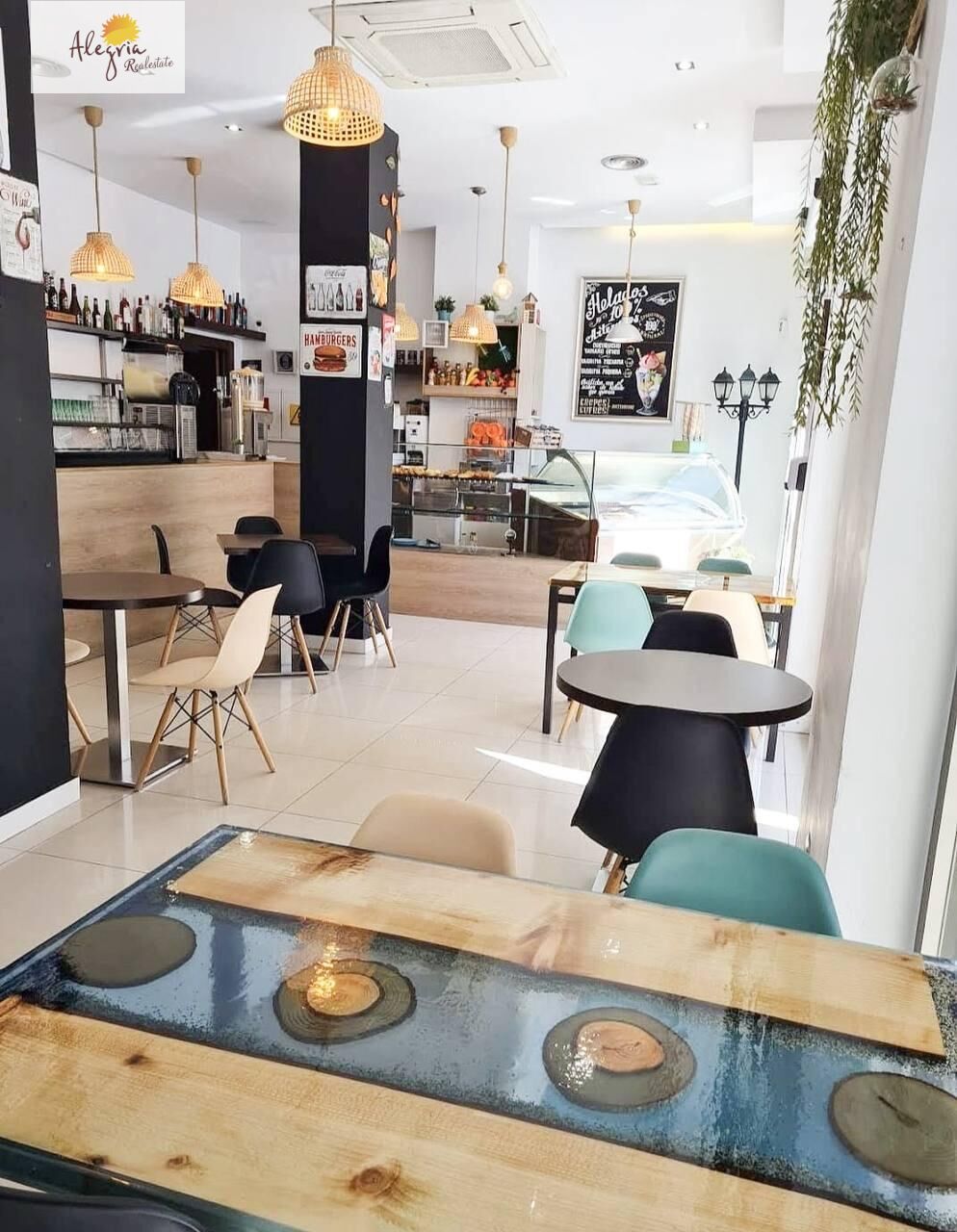 Commercial property in Valencia, Spain 113 sq.m. No. 194182