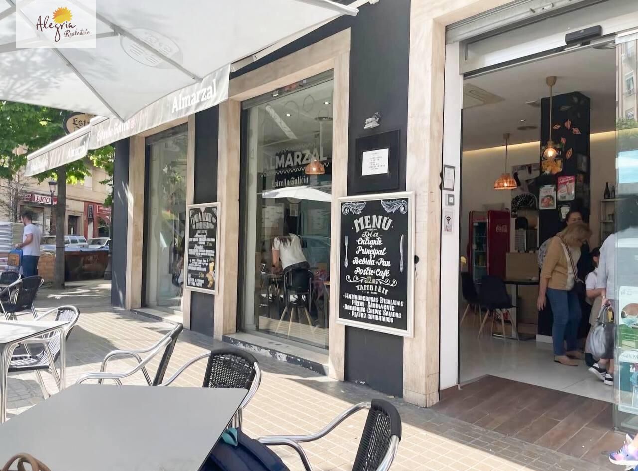 Commercial property in Valencia, Spain 113 sq.m. No. 194182