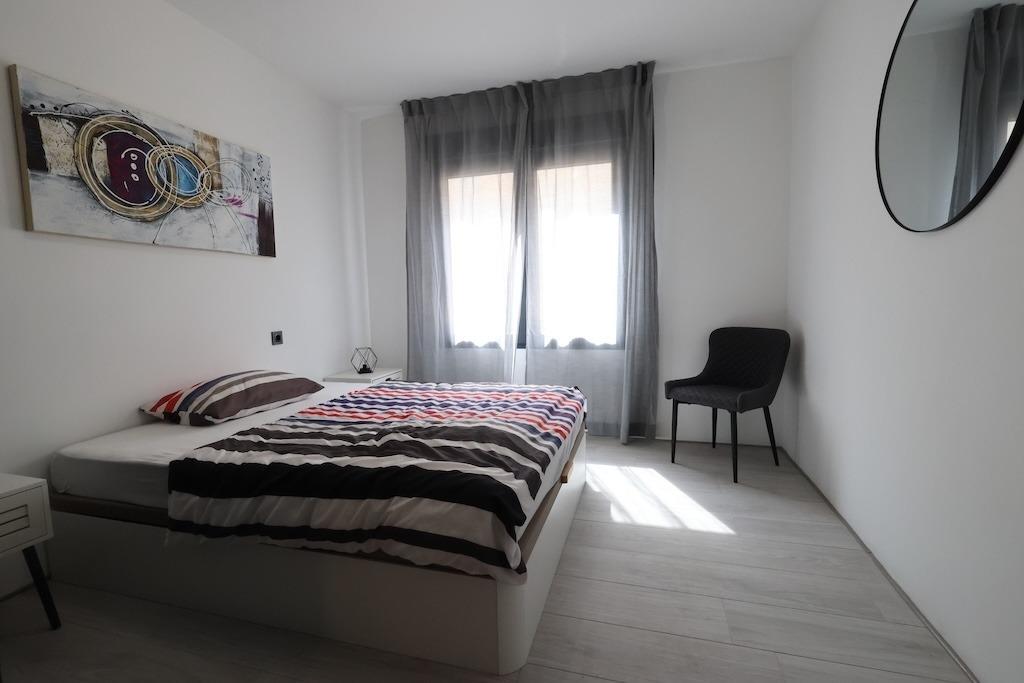 Kattohuoneisto Torrevieja, Alicante, Espanja 3 makuuhuonetta, 128 m2 No. 194183