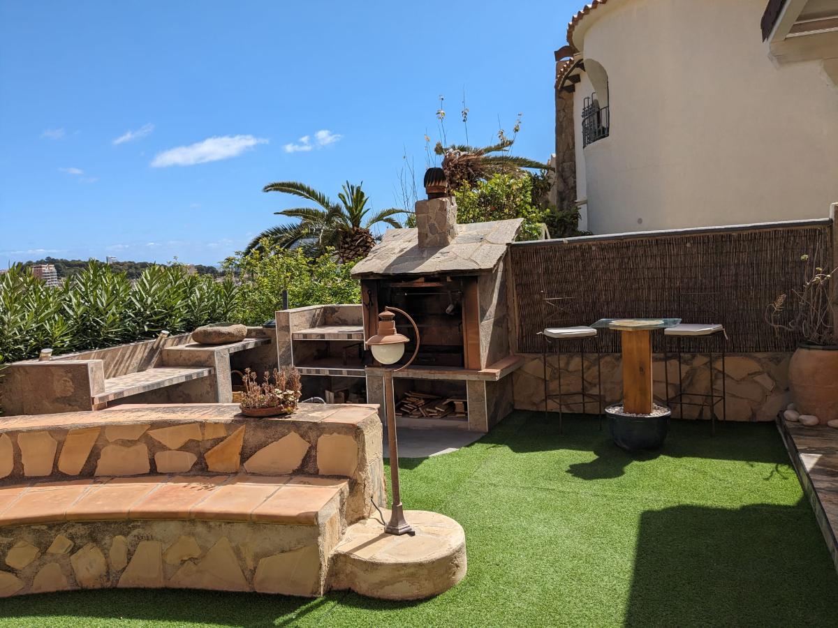 Villa a Calpe, Alicante, Spagna 6 camere da letto, 350 mq. N° 80279