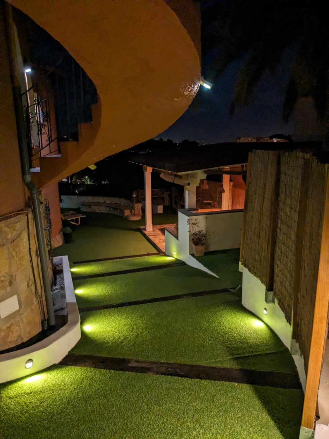 Villa a Calpe, Alicante, Spagna 6 camere da letto, 350 mq. N° 80279