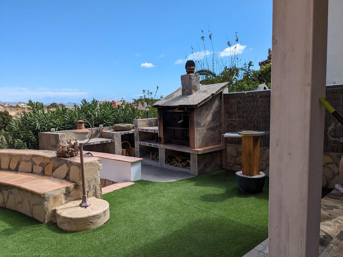 Villa a Calpe, Alicante, Spagna 6 camere da letto, 350 mq. N° 80279