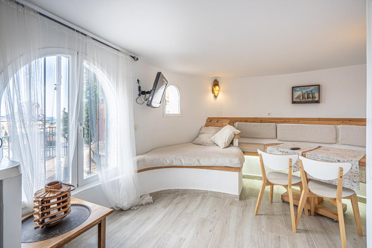 Villa a Calpe, Alicante, Spagna 6 camere da letto, 350 mq. N° 80279