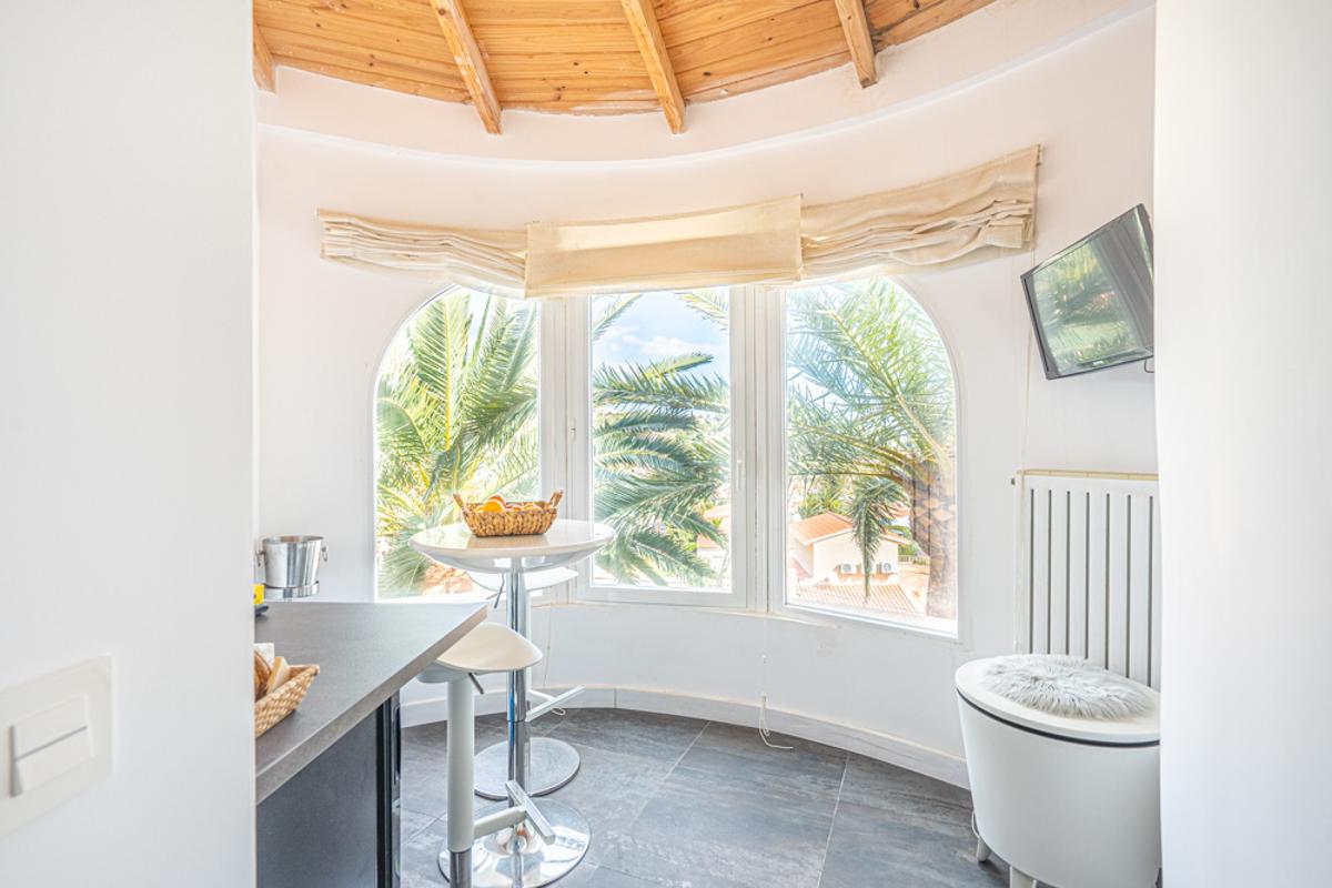 Villa a Calpe, Alicante, Spagna 6 camere da letto, 350 mq. N° 80279
