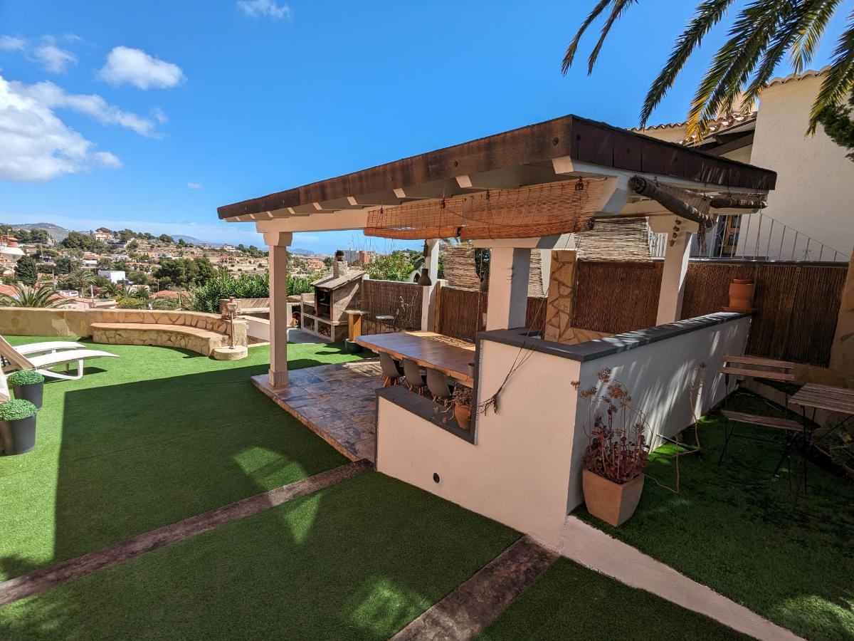 Villa a Calpe, Alicante, Spagna 6 camere da letto, 350 mq. N° 80279