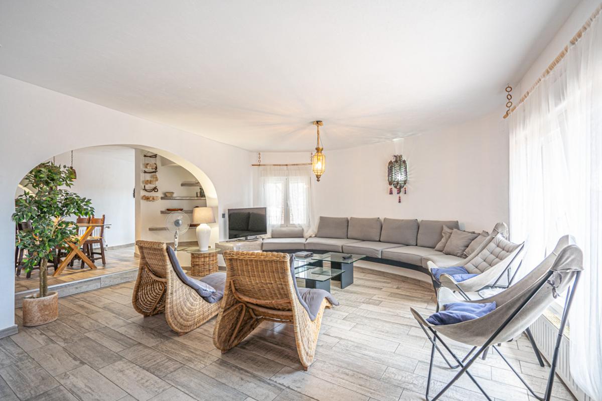 Villa a Calpe, Alicante, Spagna 6 camere da letto, 350 mq. N° 80279