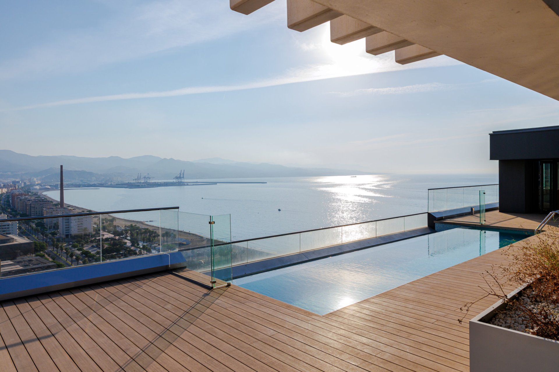 Apartamento en Málaga, España 4 dormitorios, 326 m2 No. 193088