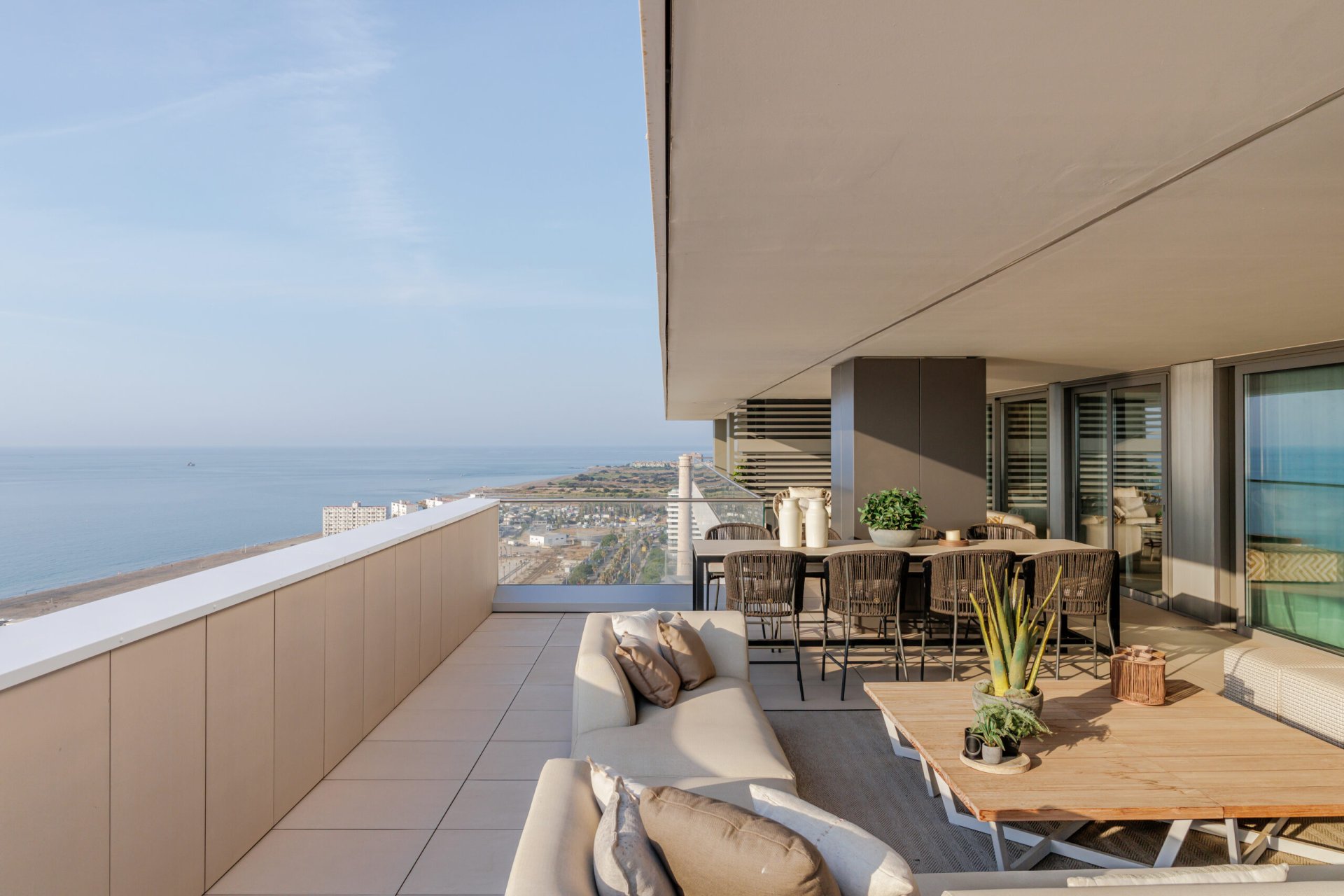 Apartamento en Málaga, España 4 dormitorios, 326 m2 No. 193088