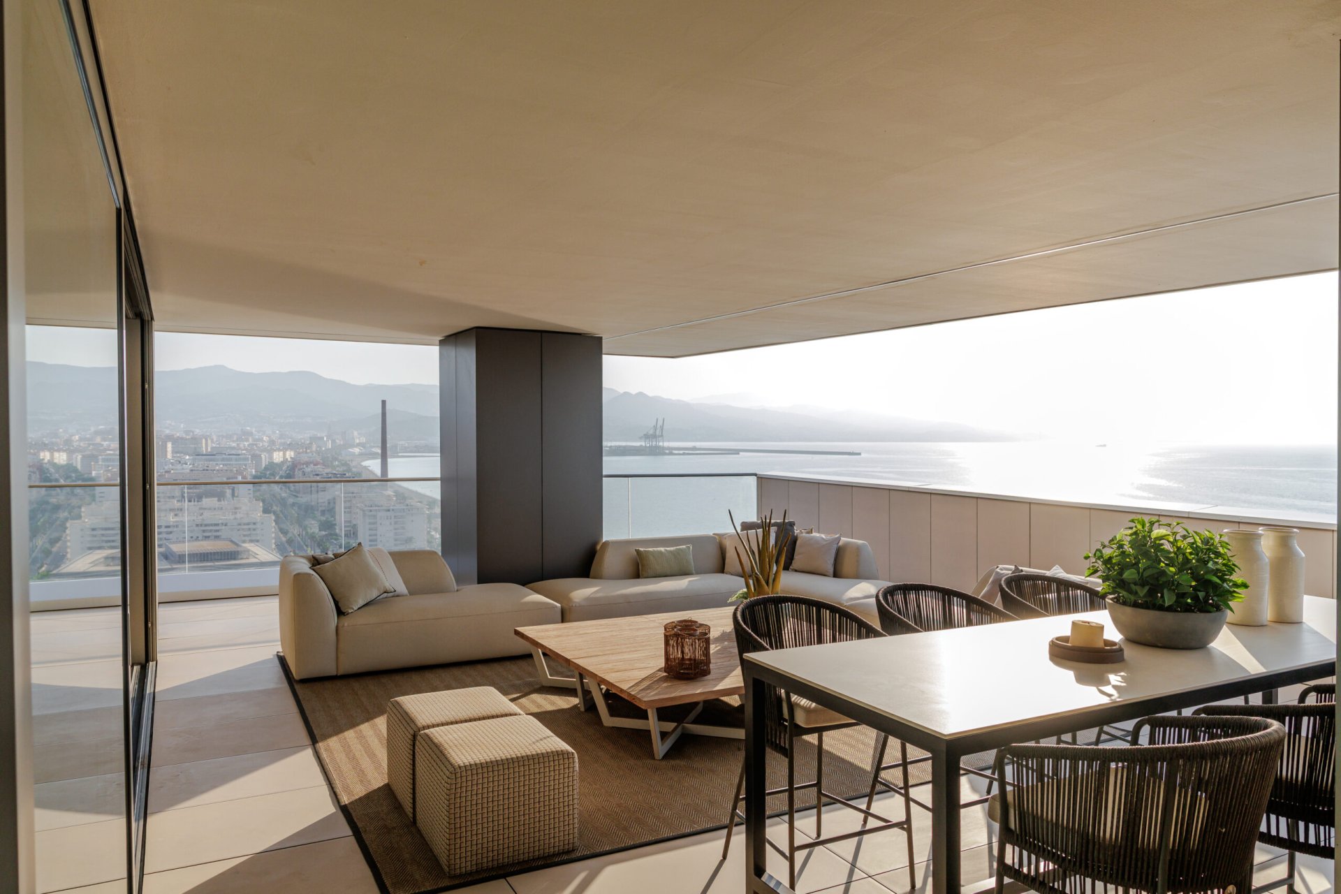 Apartamento en Málaga, España 4 dormitorios, 326 m2 No. 193088