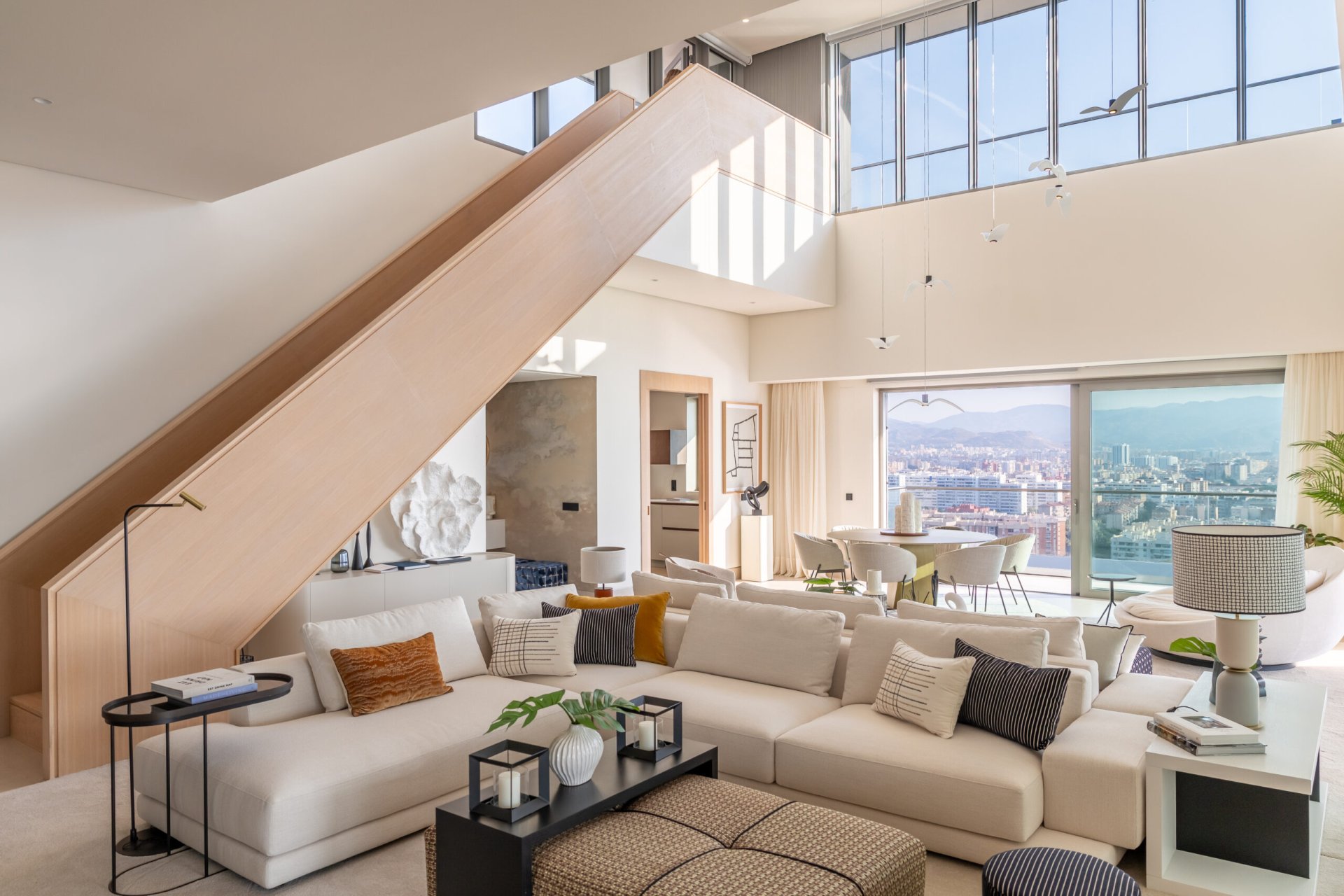 Apartamento en Málaga, España 4 dormitorios, 326 m2 No. 193088