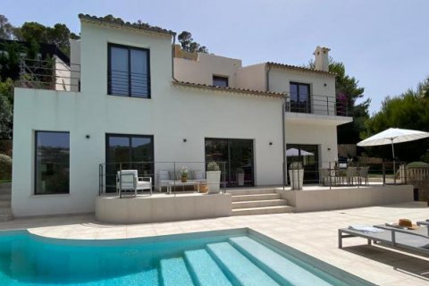 Huvila Port D'andratx, Mallorca, Espanja 4 makuuhuonetta, 200 m2 No. 108966