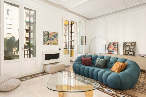 Apartament w Barcelona, Hiszpania 3 sypialnie, 135 mkw. nr 150652