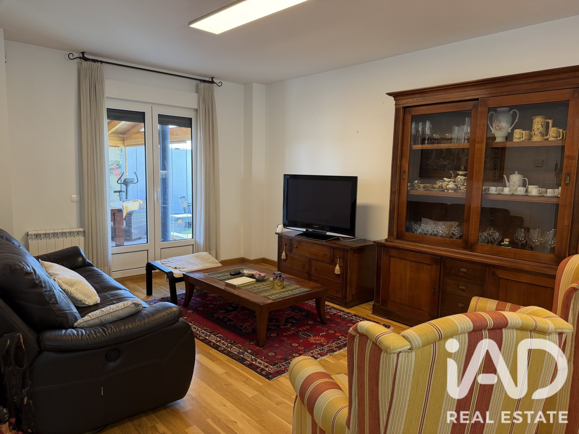 Townhouse in Valverde de la Virgen, Leon, Spain 5 bedrooms, 250 sq.m. No. 196597