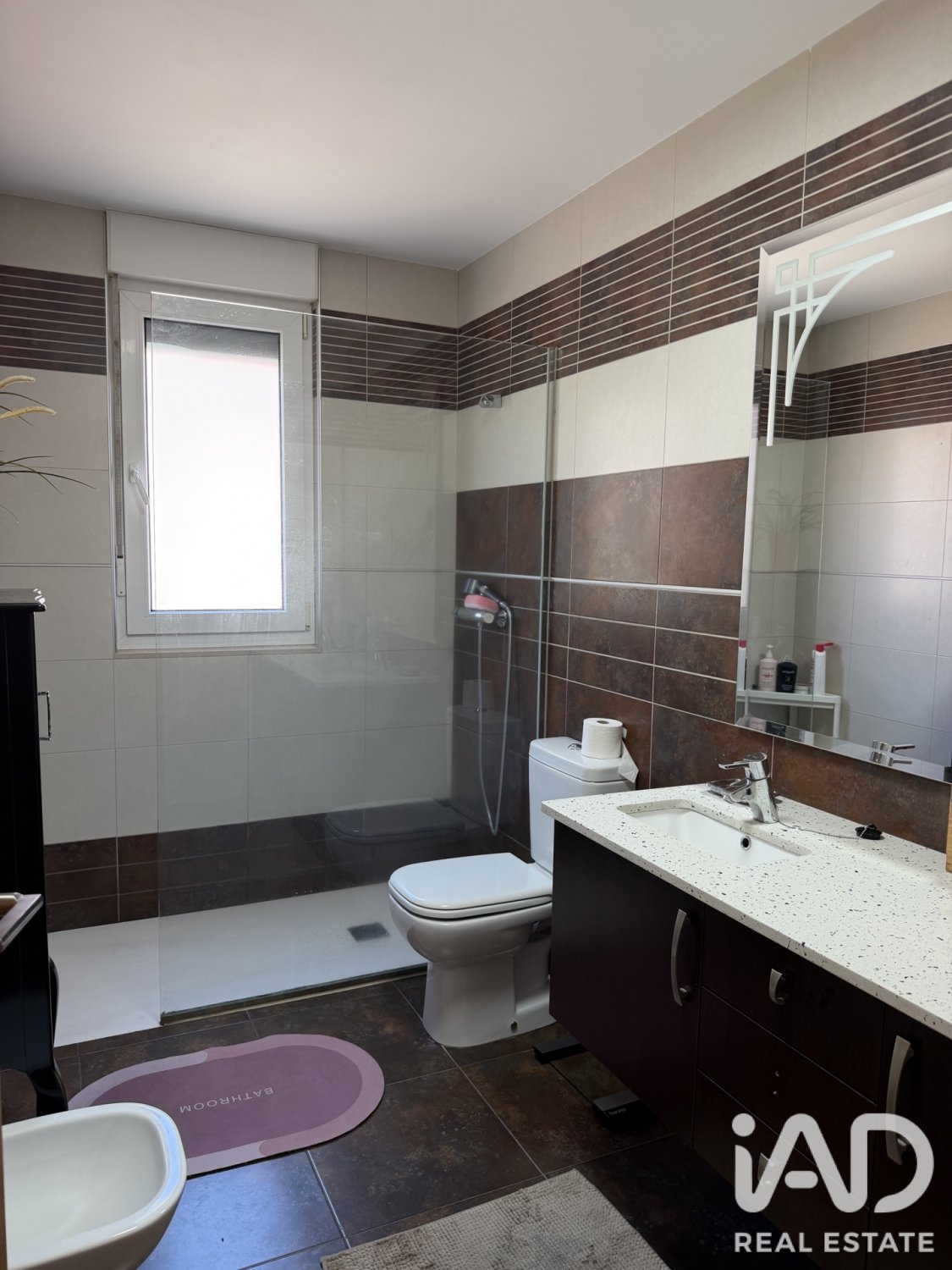 Townhouse in Valverde de la Virgen, Leon, Spain 5 bedrooms, 250 sq.m. No. 196597