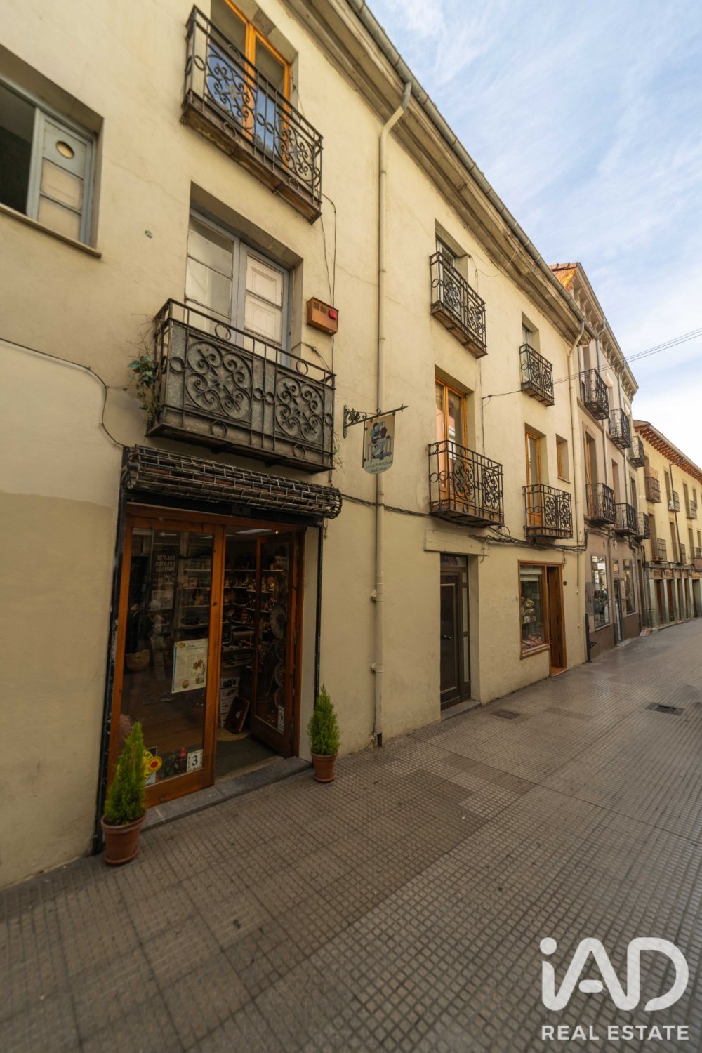 Commercial property à Leon, Espagne 535 m2 No. 196602