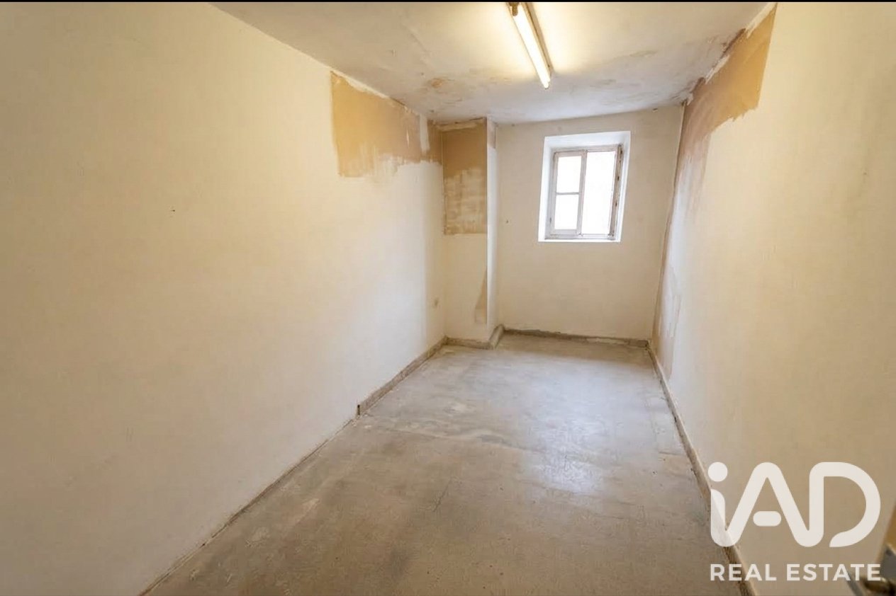 Commercial property à Leon, Espagne 535 m2 No. 196602
