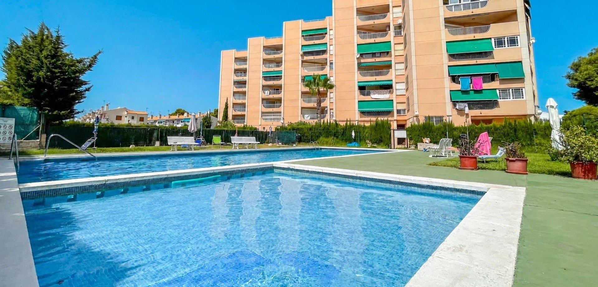 Apartamento en Alicante, España 3 dormitorios, 106 m2 No. 194895