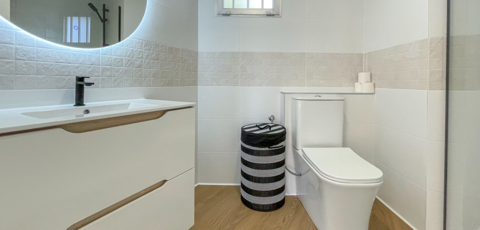 Apartamento en Alicante, España 3 dormitorios, 106 m2 No. 194895