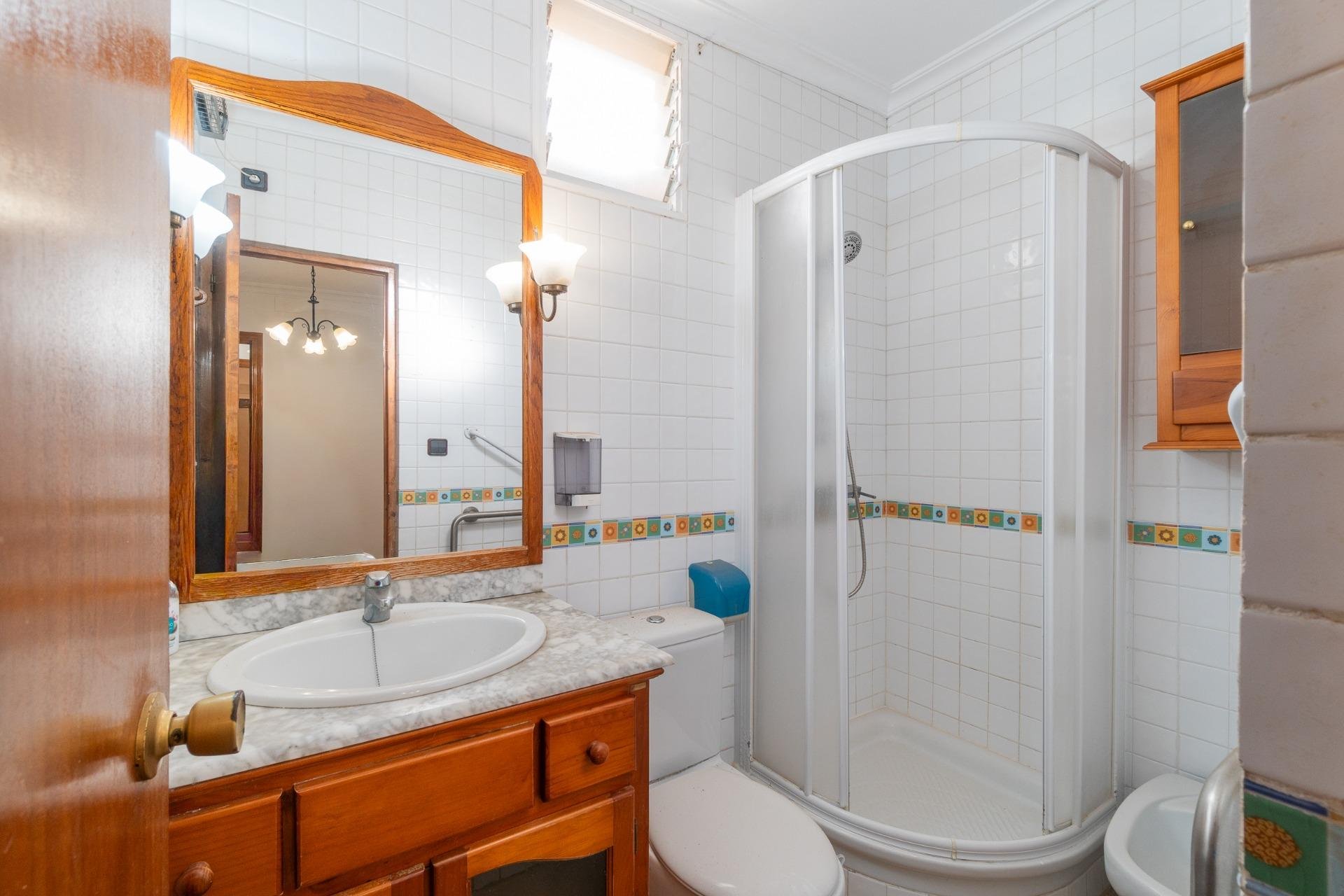 Villa Alicante, Spānijā 4 istabas, 309 m2 Nr. 156071