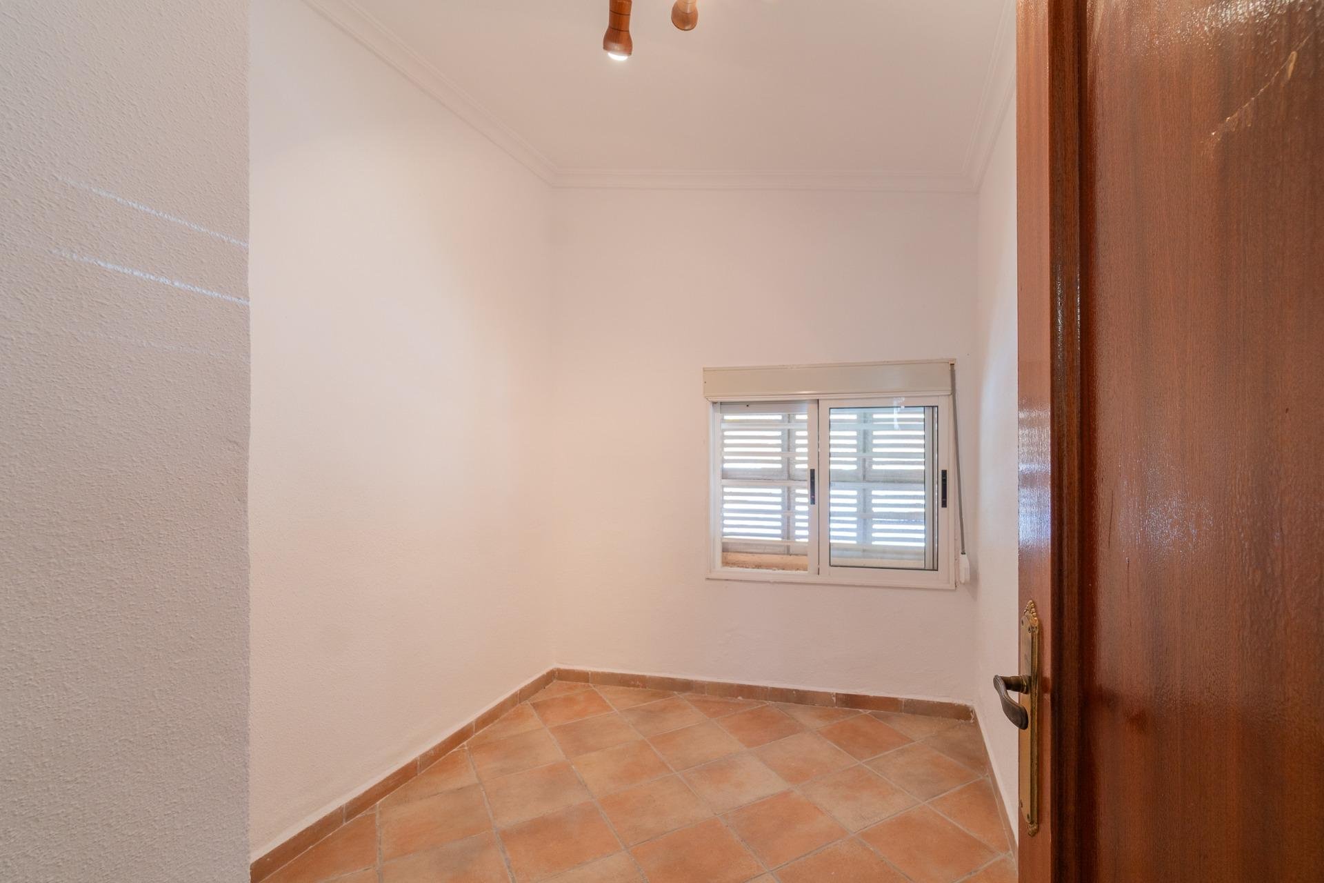 Villa Alicante, Spānijā 4 istabas, 309 m2 Nr. 156071
