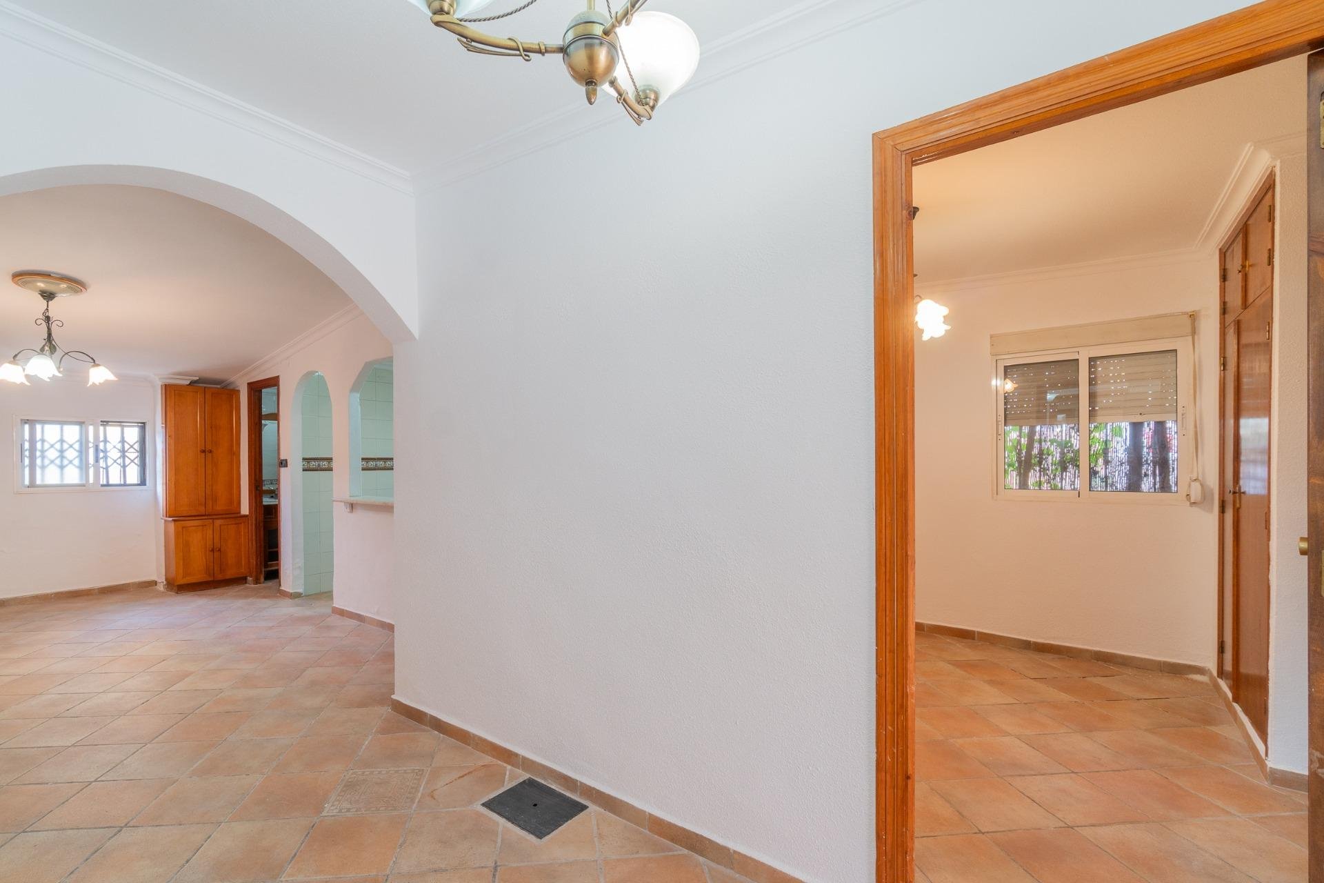 Villa Alicante, Spānijā 4 istabas, 309 m2 Nr. 156071