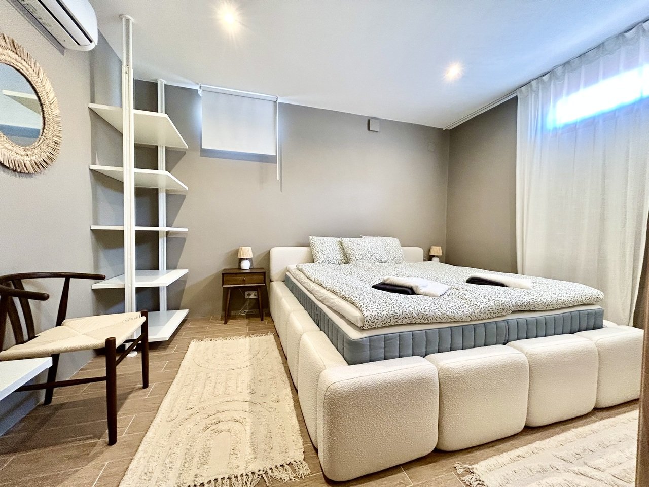 Huvila La Zenia, Alicante, Espanja 5 makuuhuonetta, 238 m2 No. 190118