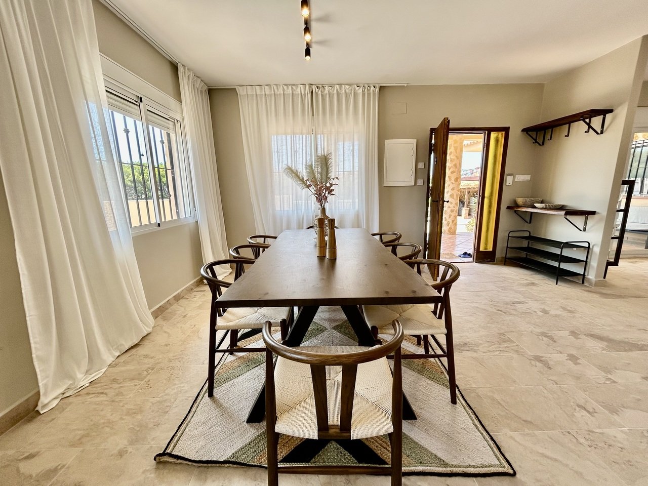 Huvila La Zenia, Alicante, Espanja 5 makuuhuonetta, 238 m2 No. 190118