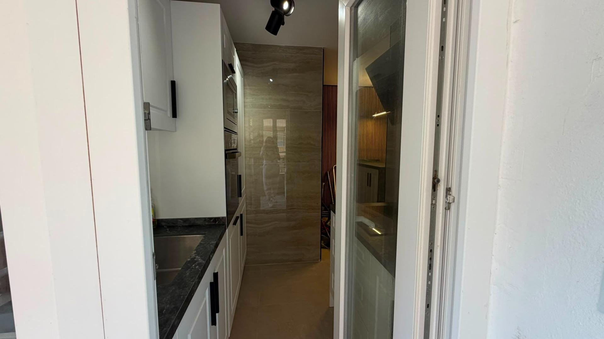 Apartamento en Torrevieja, Alicante, España 3 dormitorios, 99 m2 No. 190122