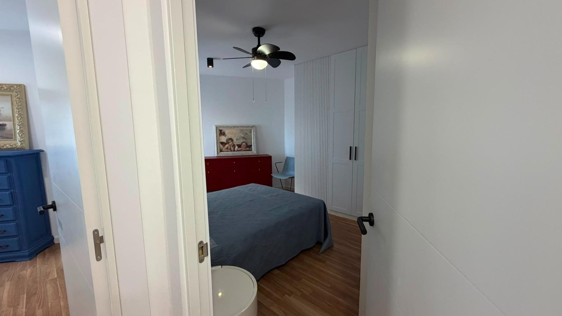 Apartamento en Torrevieja, Alicante, España 3 dormitorios, 99 m2 No. 190122