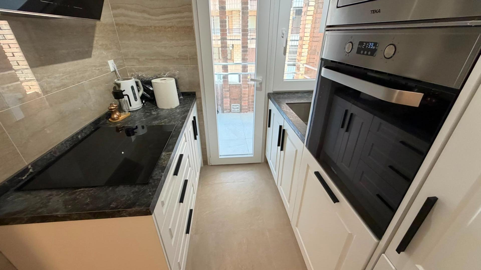 Apartamento en Torrevieja, Alicante, España 3 dormitorios, 99 m2 No. 190122