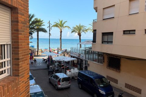 Apartment in Torrevieja, Alicante, Spain 3 bedrooms, 99 sq.m. No. 190122